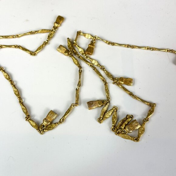 Vintage Monet Textured Gold-Tone Long Dapped Chain Necklace Tassel Charms - Picture 5 of 5
